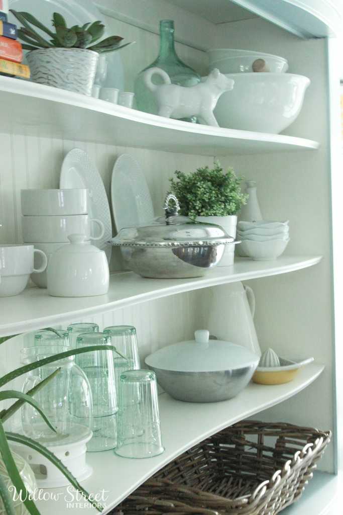 Farmhouse hutch vignette