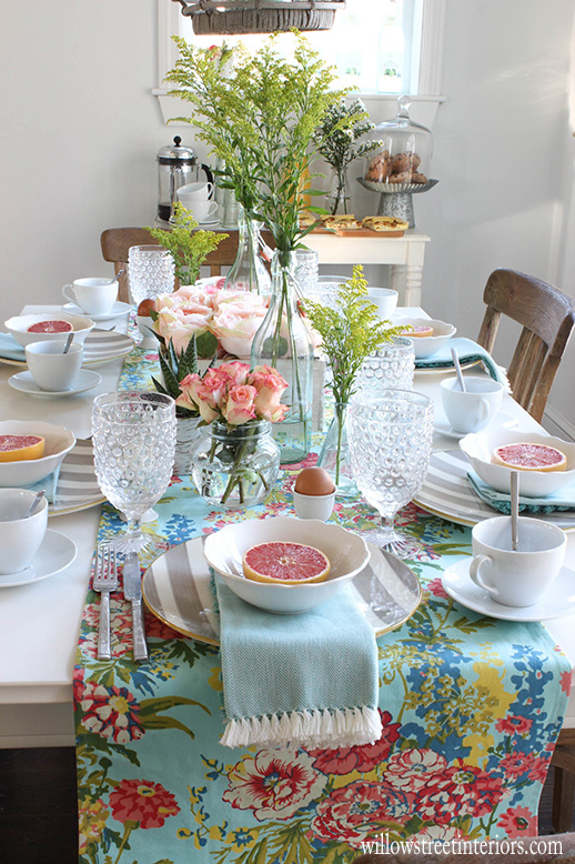 A Colorful, Spring Tablescape