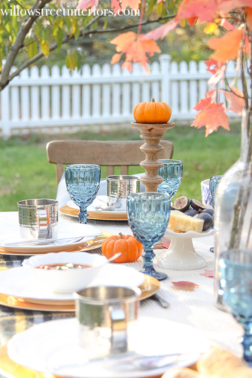 casual fall table