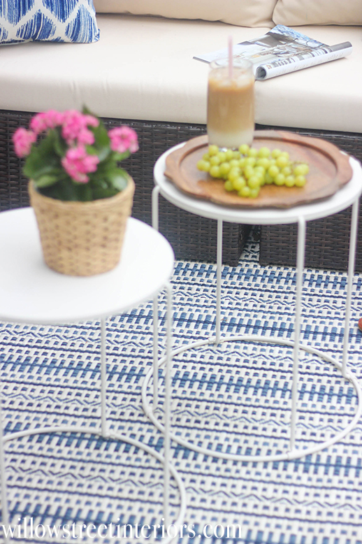 How to decorate a deck or patio
