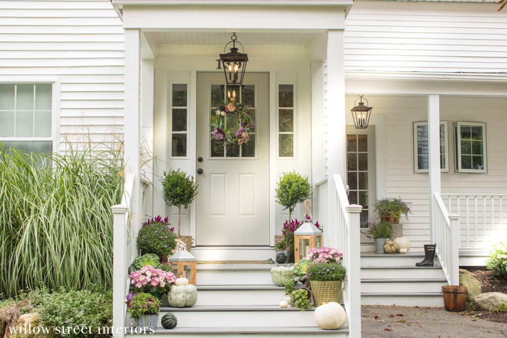 Fall Porch Decorating