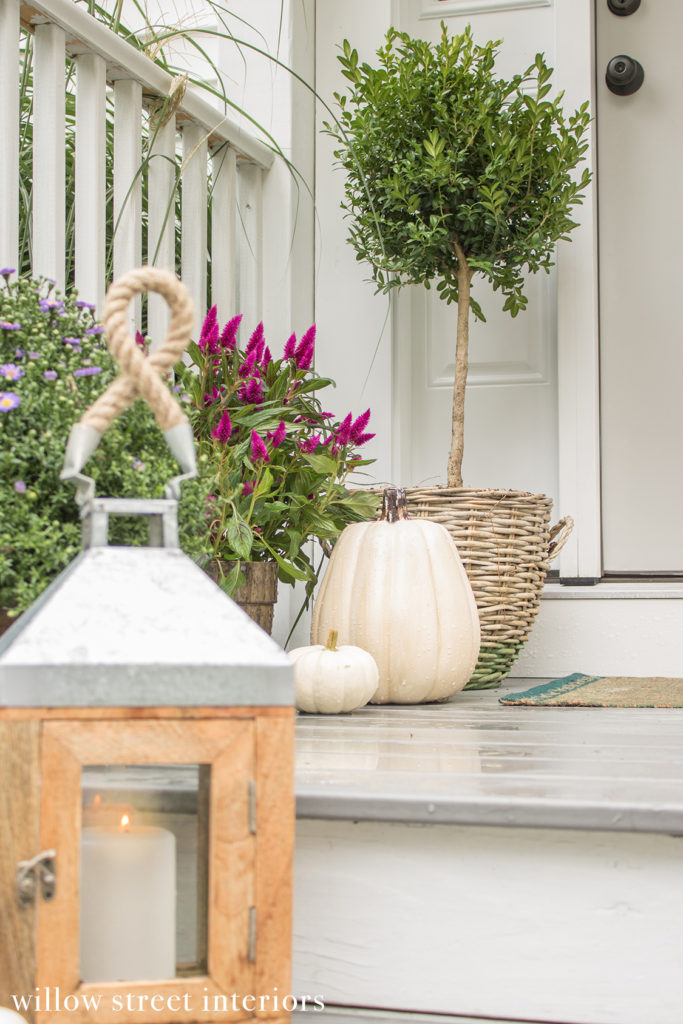 Fall Porch Decorating