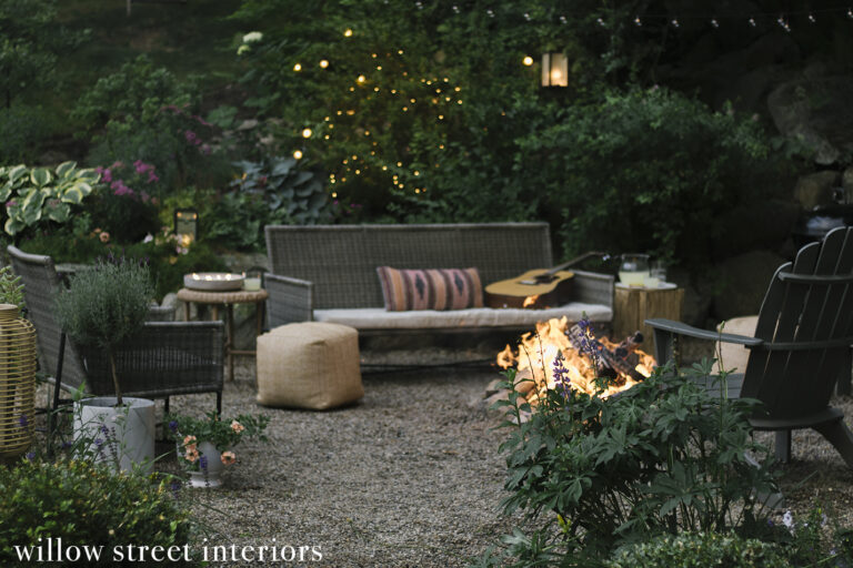 Effortless and Earthy Outdoor Patio Decorating